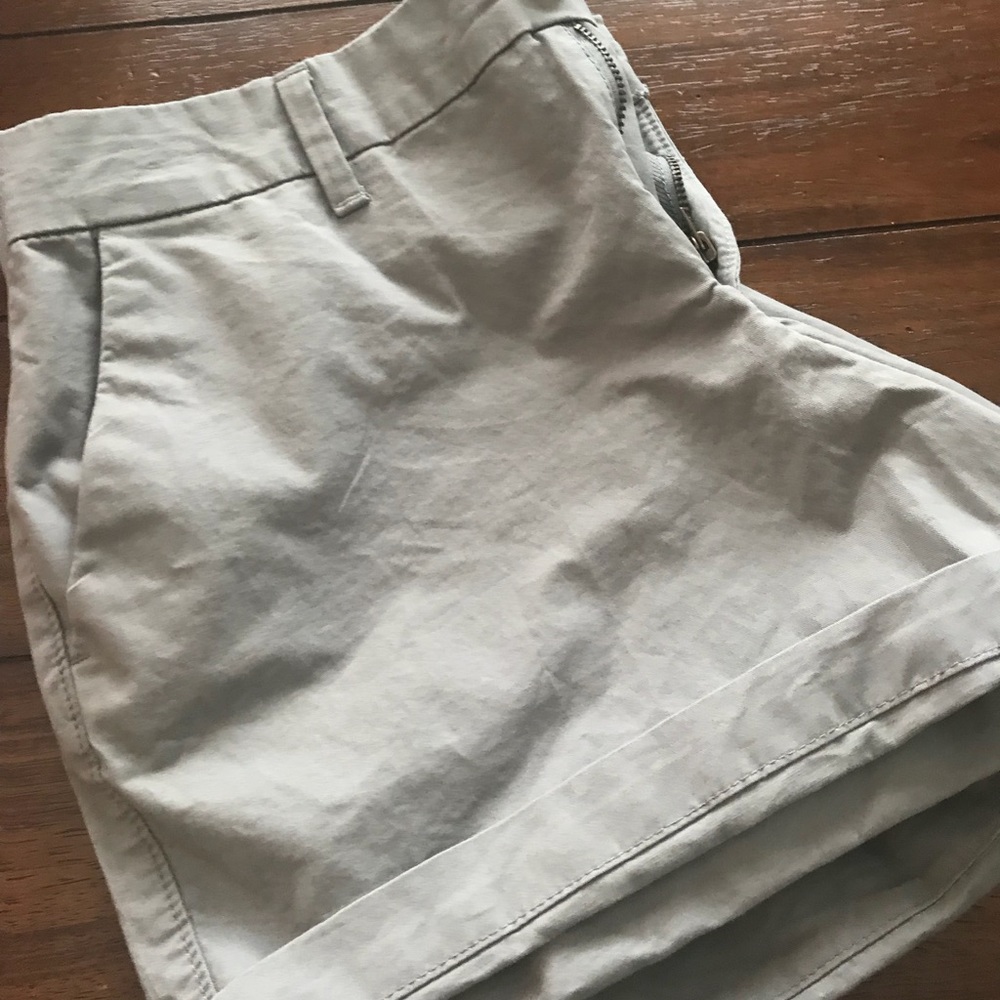 Women ‘s shorts